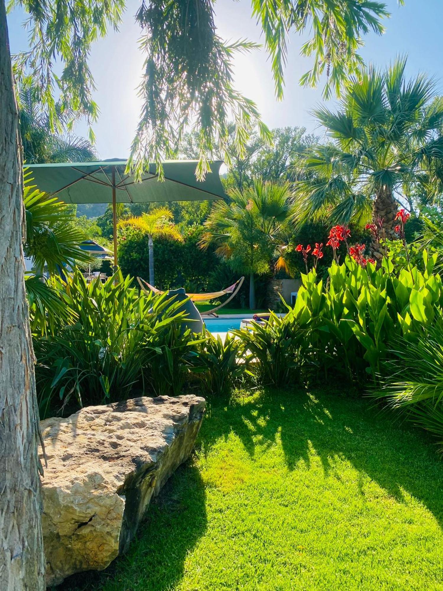 Le Cocoon Lodge Du Gapeau & Massage Sollies Pont Ngoại thất bức ảnh