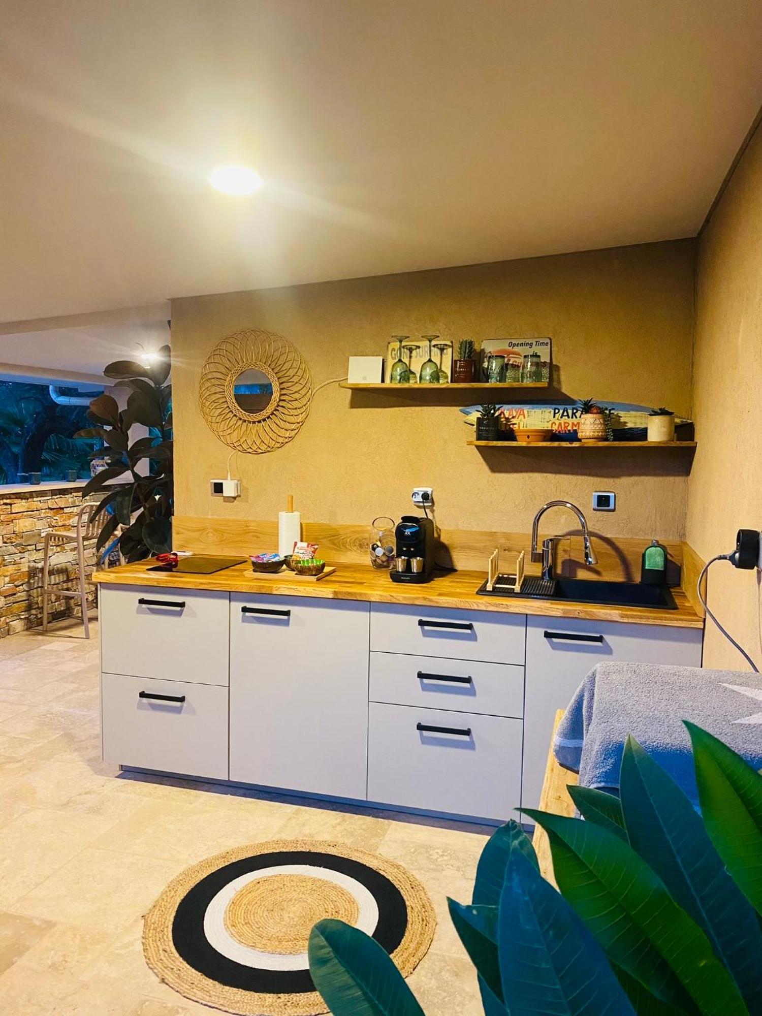 Le Cocoon Lodge Du Gapeau & Massage Sollies Pont Ngoại thất bức ảnh